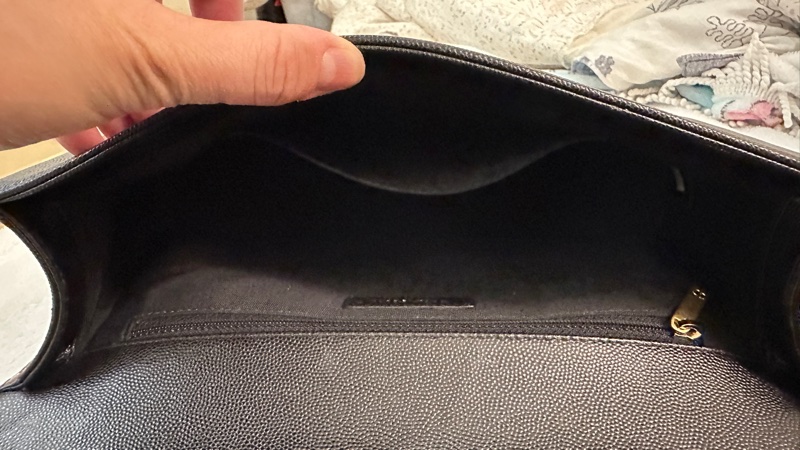 Boy Chanel 黑金 28cm 粒紋小牛皮-11