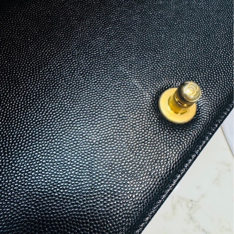 Boy Chanel 黑金 28cm 粒紋小牛皮-20