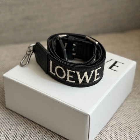 LOEWE 包包背帶