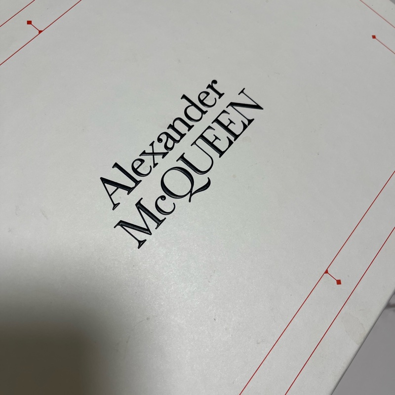 Alexander McQueen 麥坤經典白鞋 配淡粉色-8