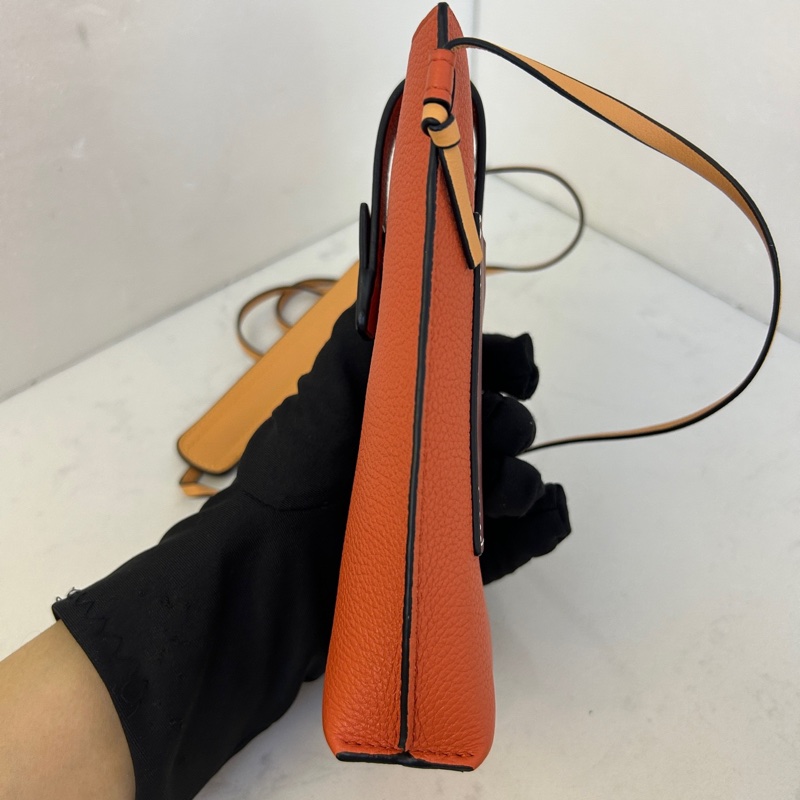 LOEWE羅意威單肩拼色手機包 8*17cm 無附件-5