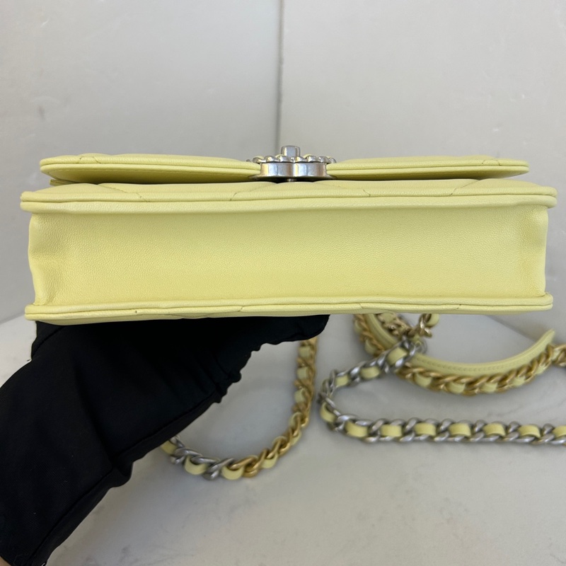 Chanel 香奈兒19bag woc 小雞黃銀扣鏈條包 芯片款 無附件-2