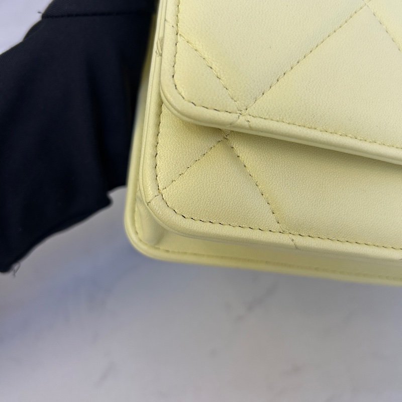 Chanel 香奈兒19bag woc 小雞黃銀扣鏈條包 芯片款 無附件-5