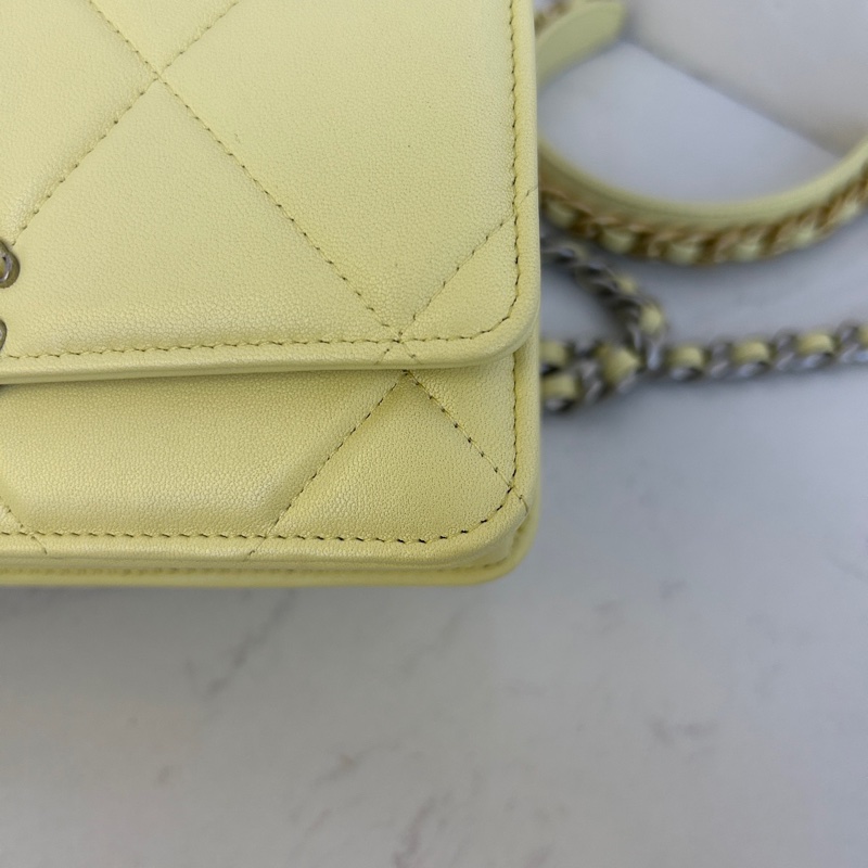 Chanel 香奈兒19bag woc 小雞黃銀扣鏈條包 芯片款 無附件-6