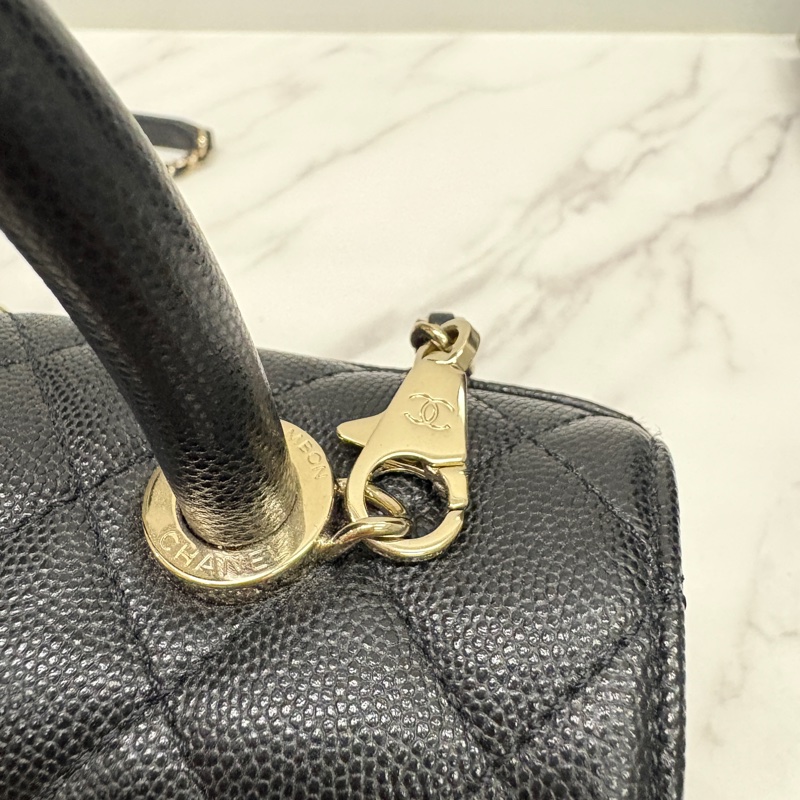Chanel 香奈兒 coco handle 黑金 附購證 少用9成新-11