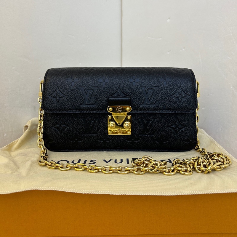  Lv路易威登牛皮小郵差鏈條包 芯片款 21cm 附件：塵袋-0