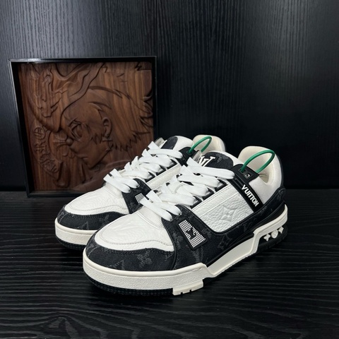 Louis Vuitton路易威登 trainer 黑白牛仔 37碼