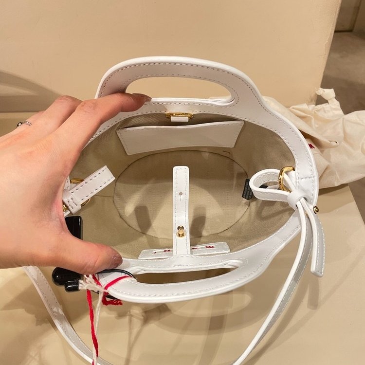 🎊新品特賣🎁Marni Micro Tropicalia 皮革和拉菲草編織包 白色/付長肩帶-6