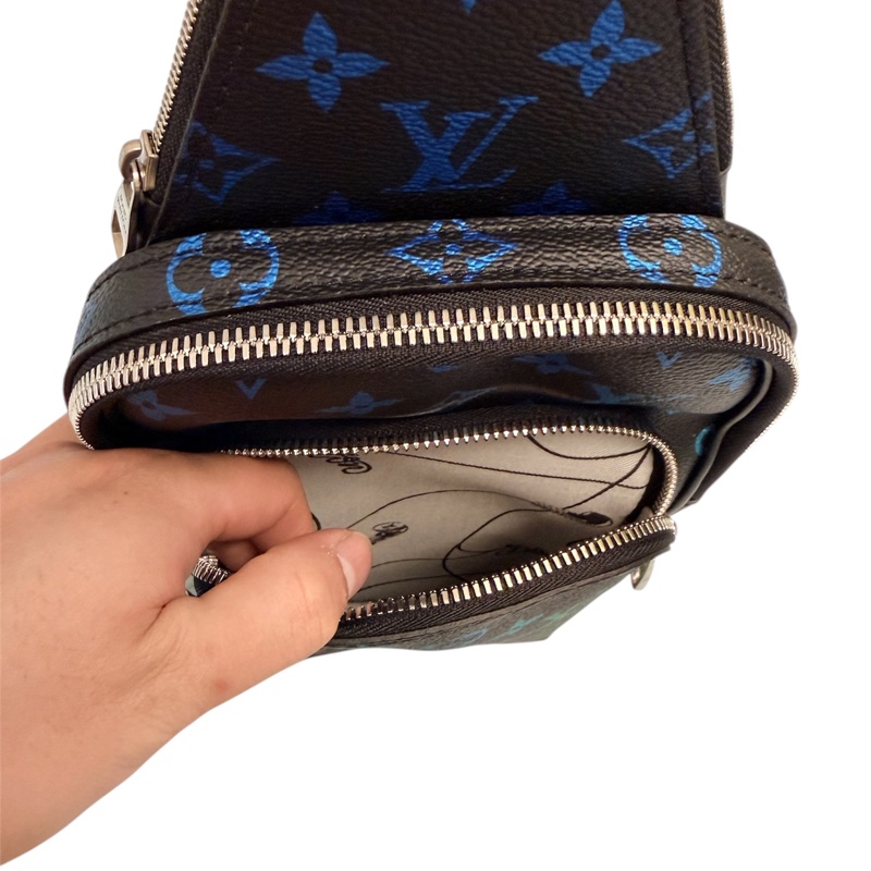全新 Louis Vuitton 路易威登 LV 日本限定 Avenue Slingbag PM Lv側背包 LV男側背包-3