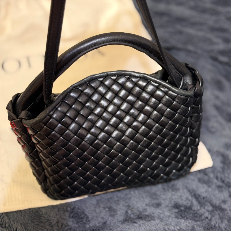 Bottega Veneta MINI COBBLE / 2025 台灣高雄專櫃自購-1