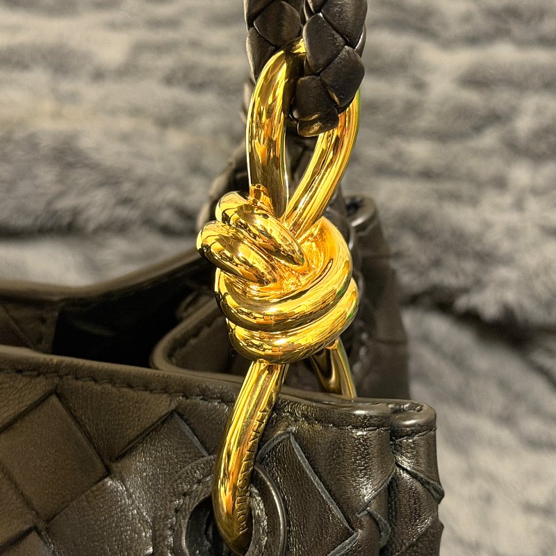 Bottega Veneta Parachute 降落傘小包 黃銅 Knot 繩結提把 / 2025國外自購-1