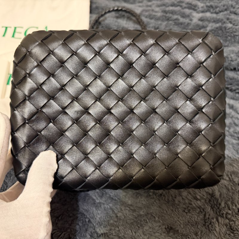 Bottega Veneta Parachute 降落傘小包 黃銅 Knot 繩結提把 / 2025國外自購-4