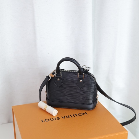 極新！LV nano Alma