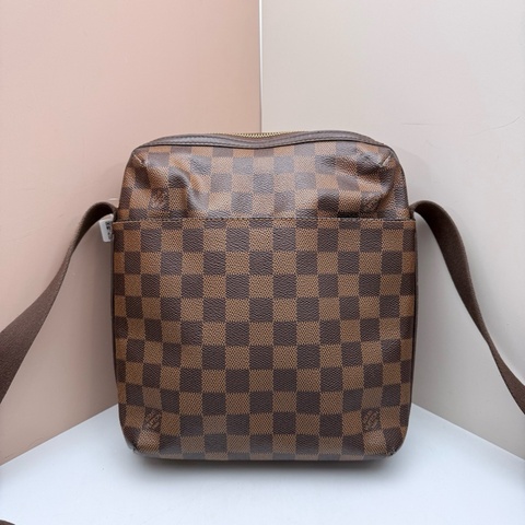 Louis Vuitton路易威登 棕棋盤格男士單肩斜挎包 豆腐包  11年編碼 底長20cm