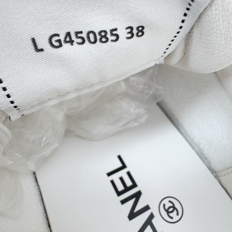 99新 Chanel香奈兒金標字母小白鞋 38碼-4