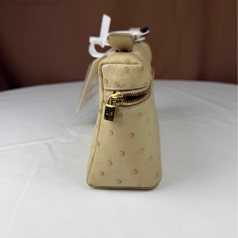 【全新 ✨ 全網最低價！】Loro piana 19  鴕鳥皮 米黃色 飯盒包 斜挎包（下單前先詢問庫存❗️）-5