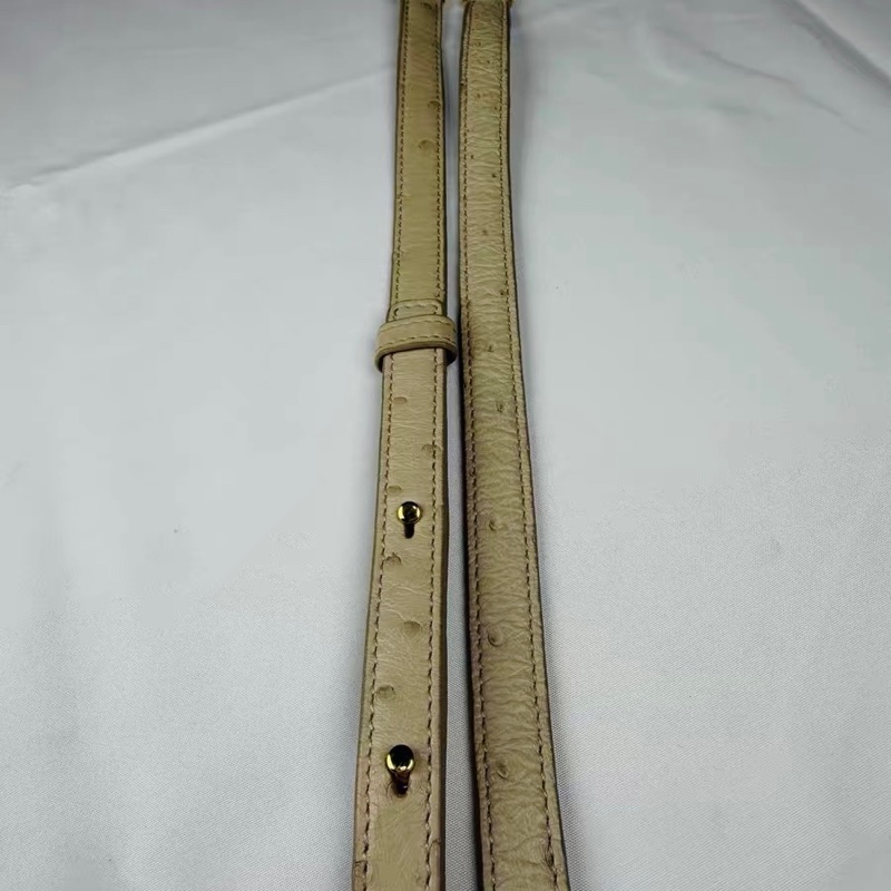 【全新 ✨ 全網最低價！】Loro piana 19  鴕鳥皮 米黃色 飯盒包 斜挎包（下單前先詢問庫存❗️）-21