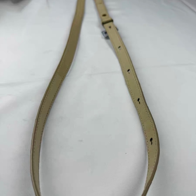 【全新 ✨ 全網最低價！】Loro piana 19  鴕鳥皮 米黃色 飯盒包 斜挎包（下單前先詢問庫存❗️）-24