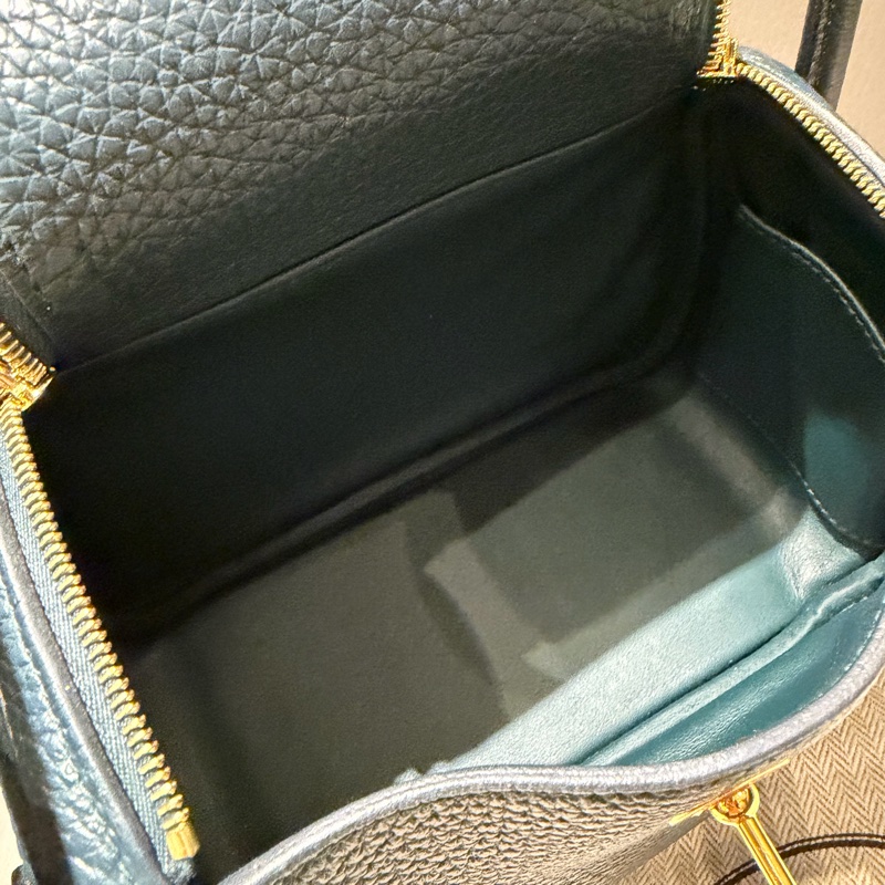 Hermes mini Lindy 一代 松柏綠金釦-4