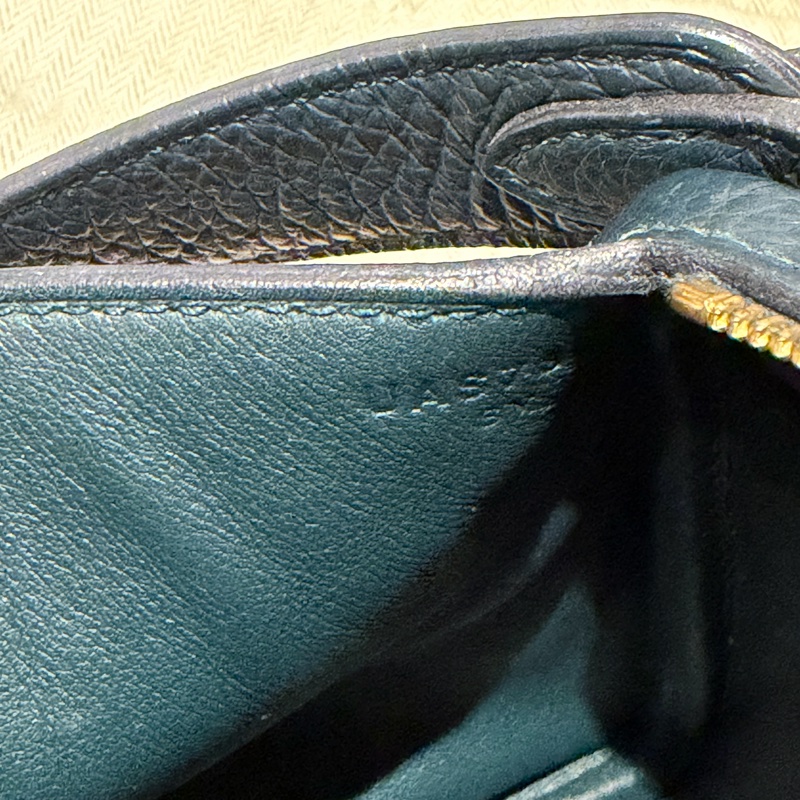 Hermes mini Lindy 一代 松柏綠金釦-5