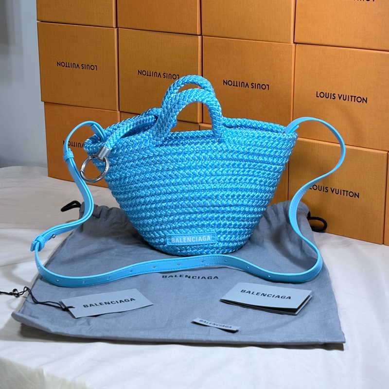 ‼️全台最甜 全新未使用 巴黎世家 Balenciaga 寶寶藍 針織草編造型籃子包 手提包 肩背/斜背包-1