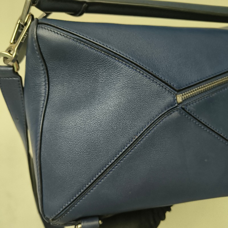 【8成新】㊣✨ LOEWE ✨羅威 （附防塵袋）Puzzle 拼圖 中號 藍紫色  小牛皮 肩背包 斜背包/二手包/二手精品🌳二手樹屋🌳-32