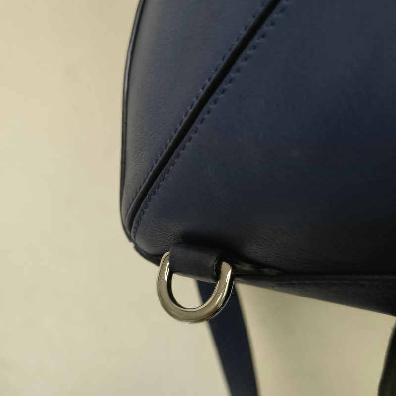 【8成新】㊣✨ LOEWE ✨羅威 （附防塵袋）Puzzle 拼圖 中號 藍紫色  小牛皮 肩背包 斜背包/二手包/二手精品🌳二手樹屋🌳-36