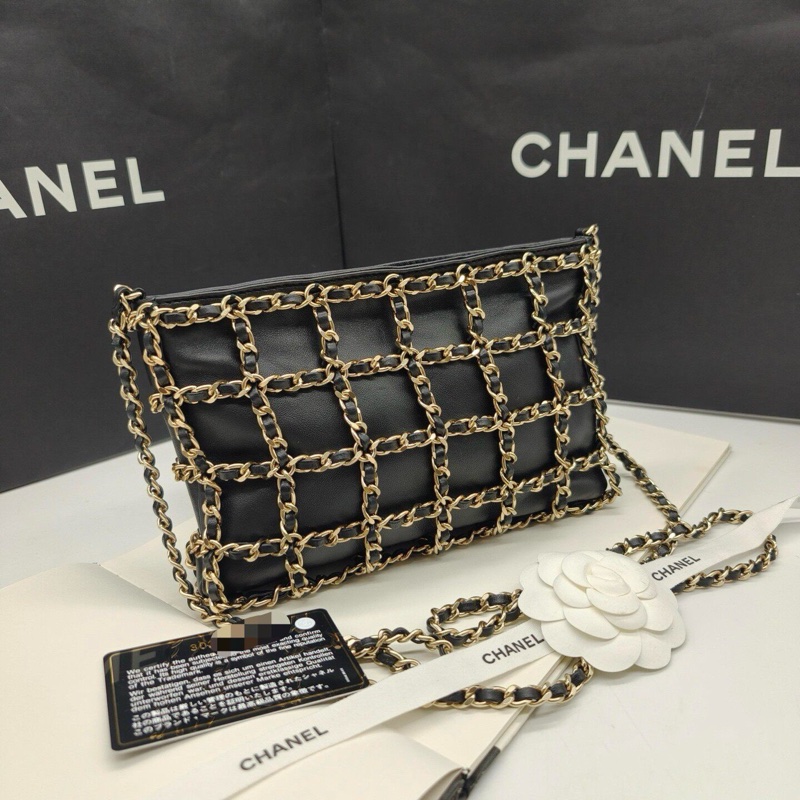 Chanel香奈兒 鳥籠系列橫版黑金 皮穿鏈網格鏈條包 ，黑金鍊條橫版單肩包。稀有限量秀款，可以斜挎-2