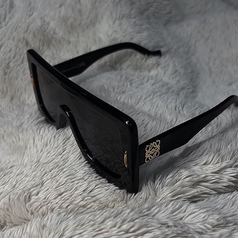 LOEWE 羅意威 Anagram 大框盾牌墨鏡 黑金款