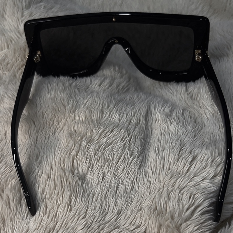 LOEWE 羅意威 Anagram 大框盾牌墨鏡 黑金款-3