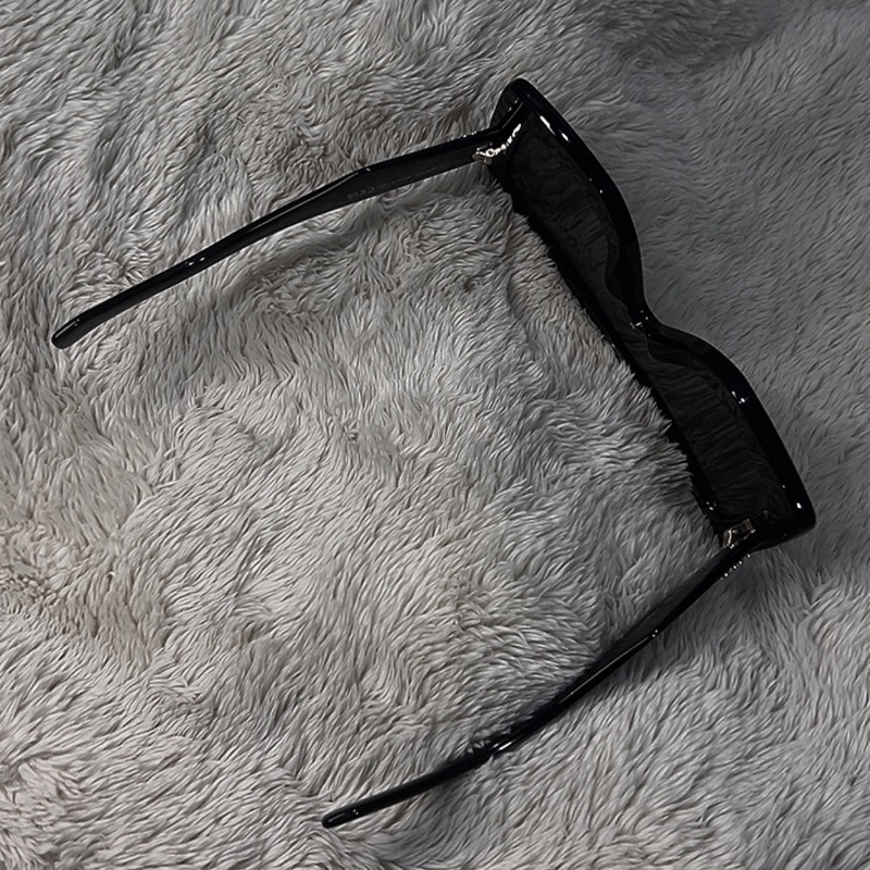 LOEWE 羅意威 Anagram 大框盾牌墨鏡 黑金款-5