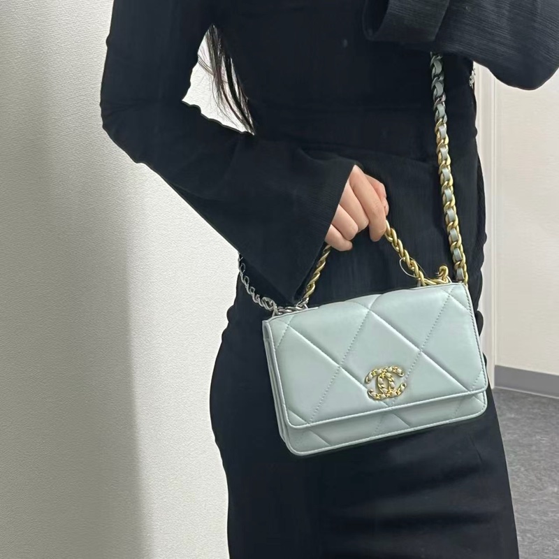 「JL精品代購」香奈兒霧藍19bag woc-1