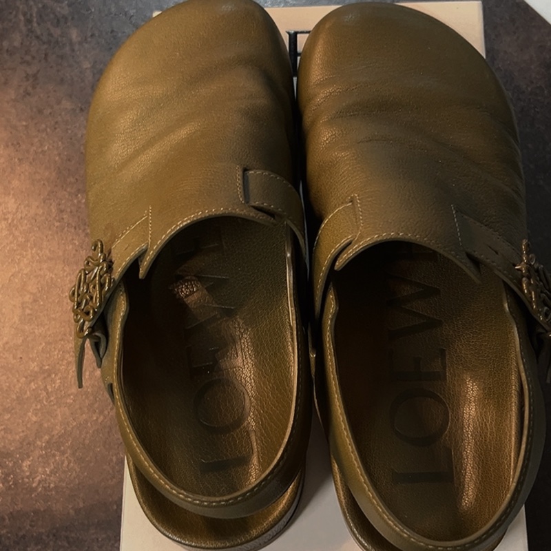 LOEWE Anagram Ease Mule 小牛皮穆勒鞋 橄欖綠 男44-3