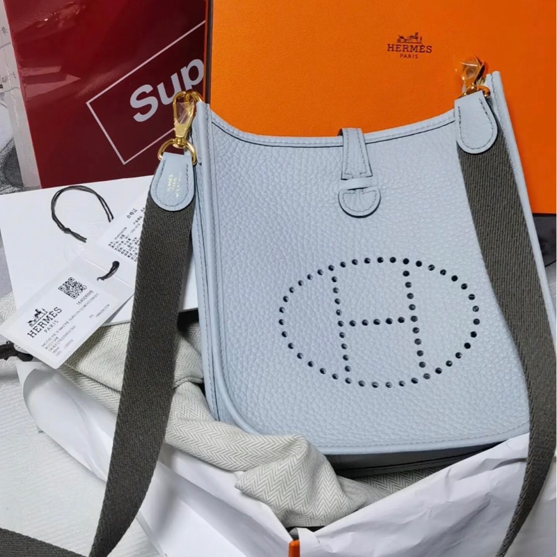 「JL精品代購」愛馬仕聖杯藍tc皮Evelyne迷你-3