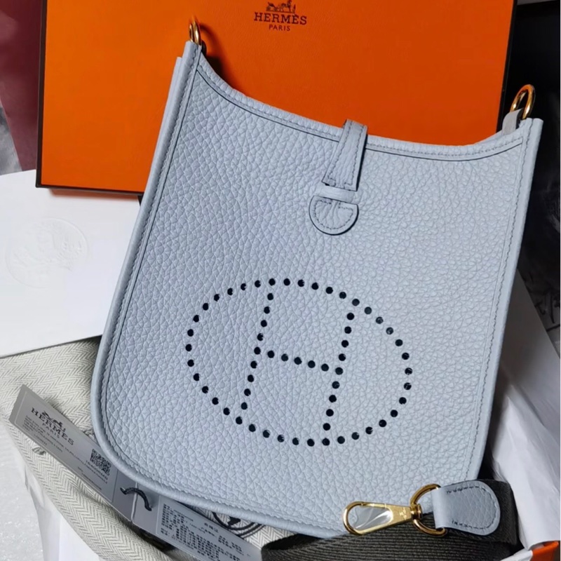 「JL精品代購」愛馬仕聖杯藍tc皮Evelyne迷你-4