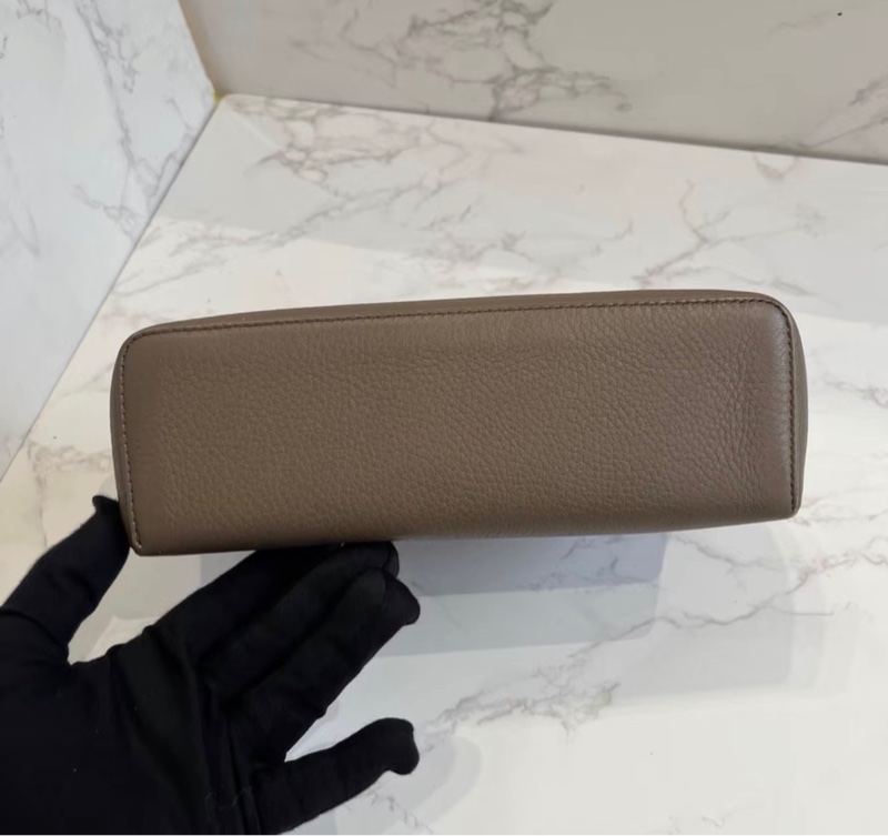 【97新 ✨ 全網最低價！】Loro Piana LP19飯盒包 大象灰羊皮 手提包 單肩包 斜挎包（下單前先詢問庫存❗️）-4