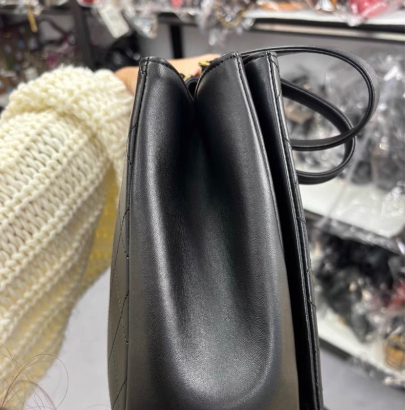 【97新 ✨ 全網最低價！】 中古 CHANEL香奈兒 黑金菱格托特包 單肩腋下包（下單前先詢問庫存❗️）-6