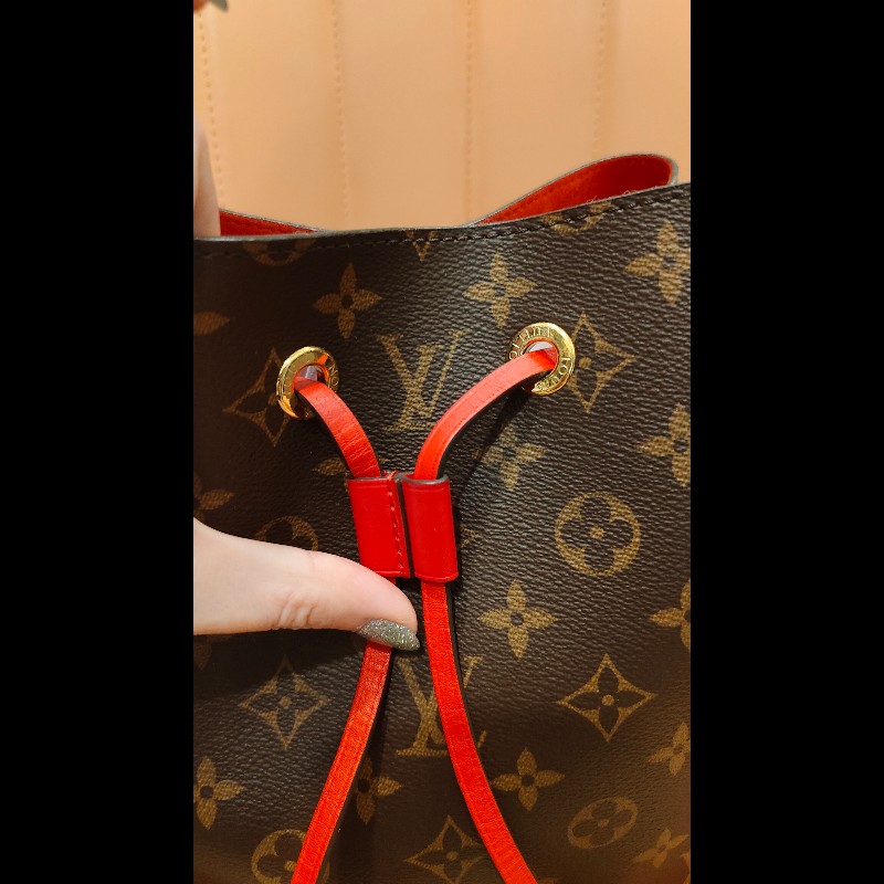 M44021 經典Neonoe系列Monogram帆布印花牛皮鑲飾束口斜背/肩背水桶包(紅色)-20