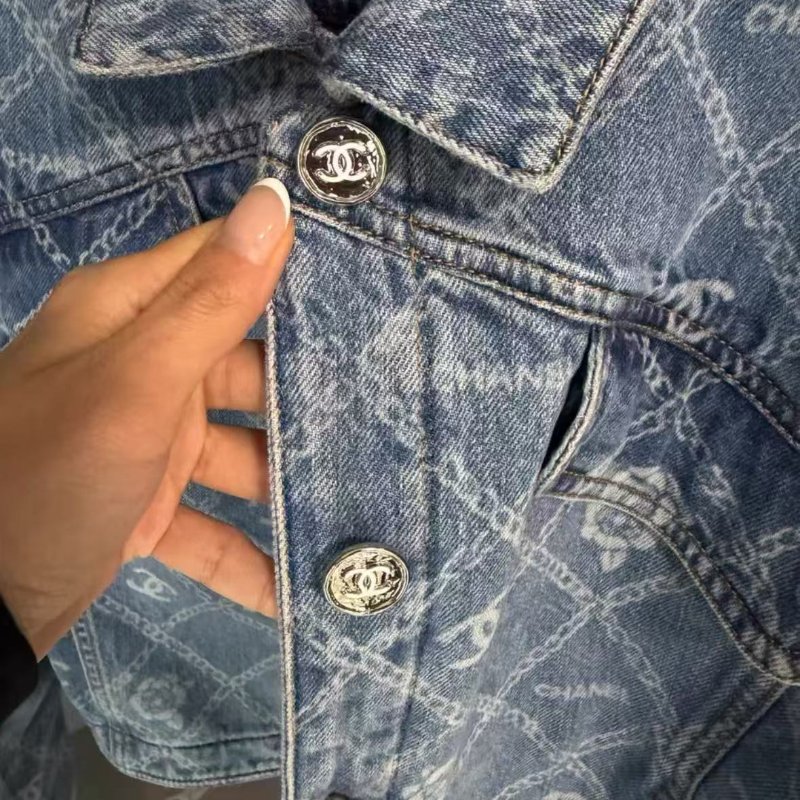 Chanel 23A 淺藍山茶花牛仔外套38碼99新-4