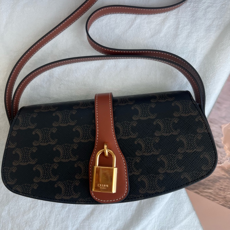 ෆ Celine Tabou Triomphe鎖頭包-5