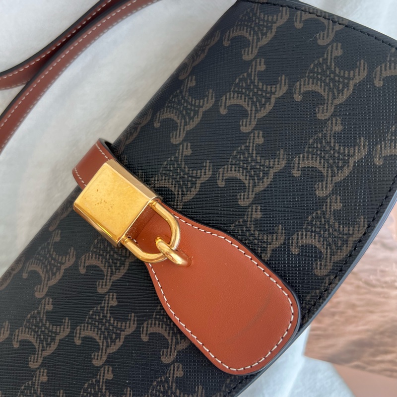 ෆ Celine Tabou Triomphe鎖頭包-12