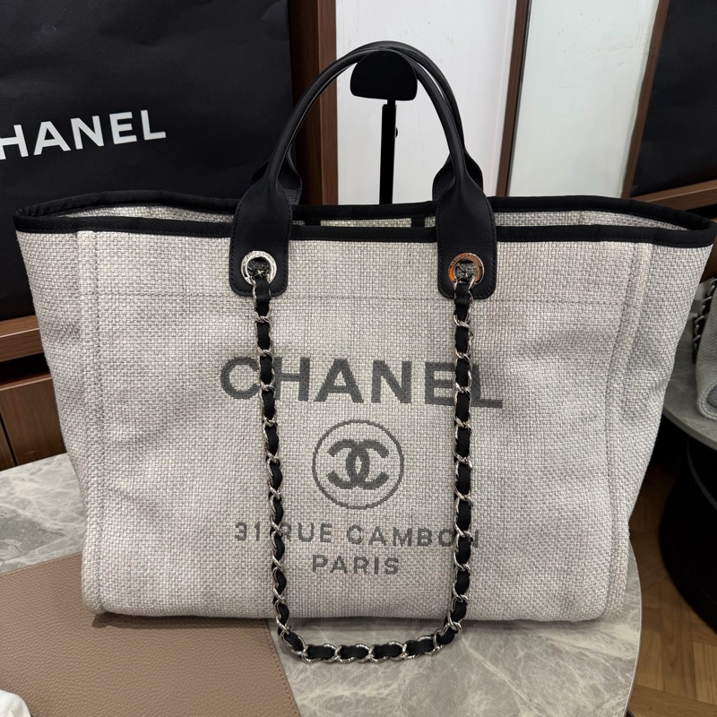 Chanel香奈兒黑白熊貓色沙灘包38cm 手提單肩托特包  無附件-0