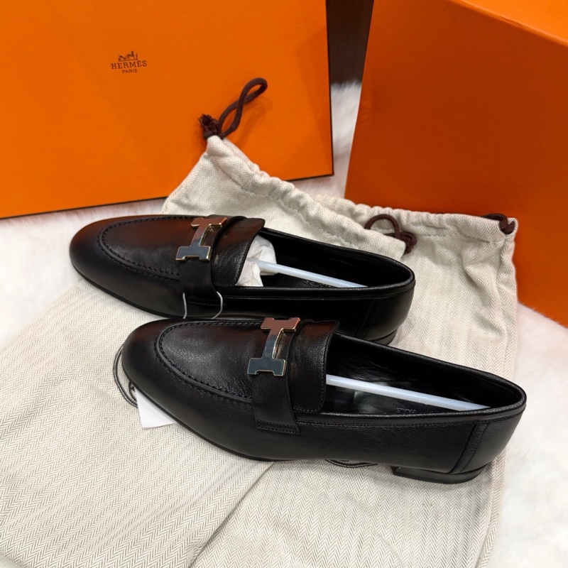 閒置新Hermes愛馬仕Paris黑色淡金扣女士鞋 36碼 五金上帶膜-1