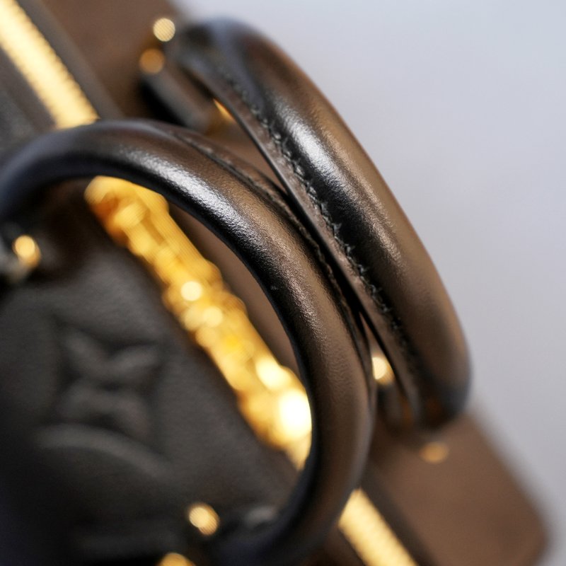 近全新 Louis Vuitton/路易威登 Speedy20 黑色壓紋牛皮斜挎包 芯片款-5