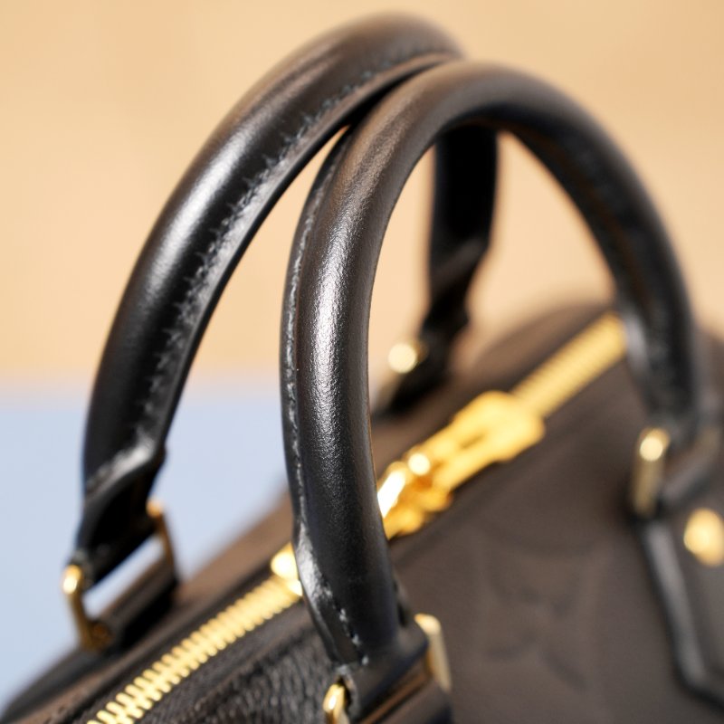 近全新 Louis Vuitton/路易威登 Speedy20 黑色壓紋牛皮斜挎包 芯片款-6