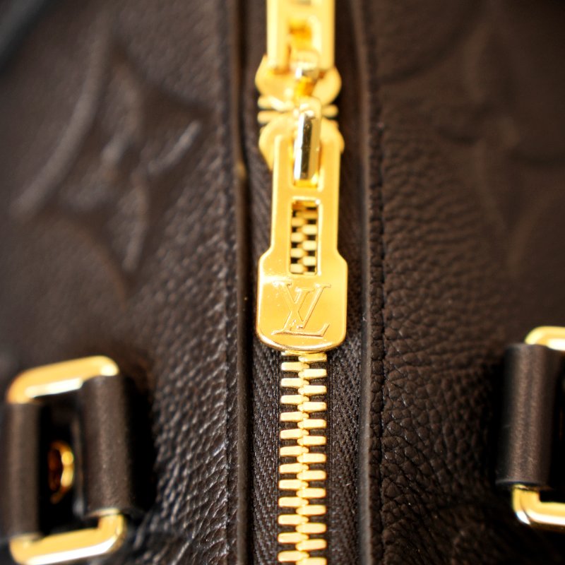 近全新 Louis Vuitton/路易威登 Speedy20 黑色壓紋牛皮斜挎包 芯片款-17