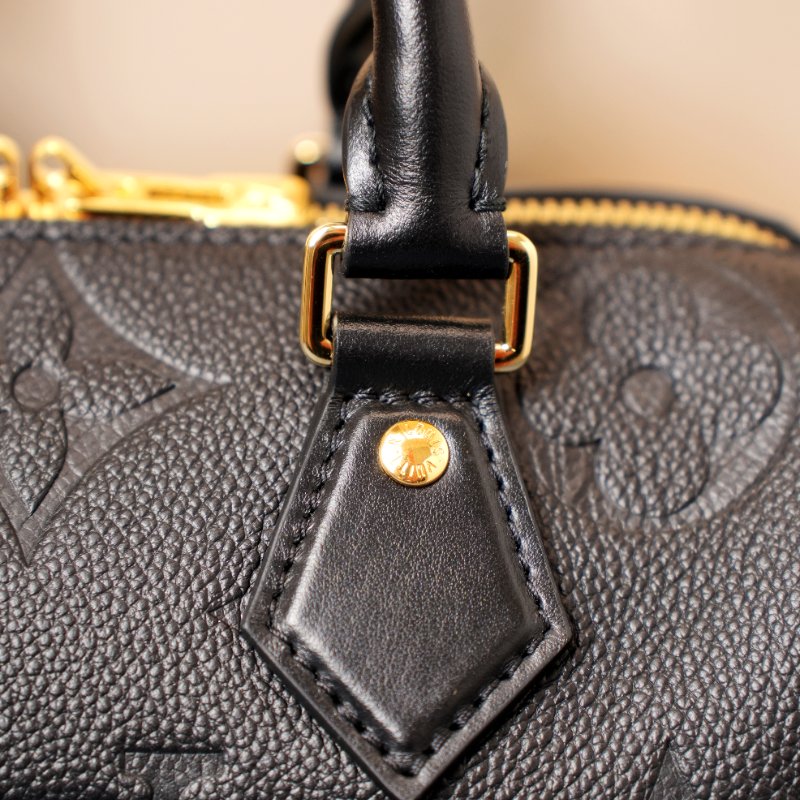 近全新 Louis Vuitton/路易威登 Speedy20 黑色壓紋牛皮斜挎包 芯片款-18