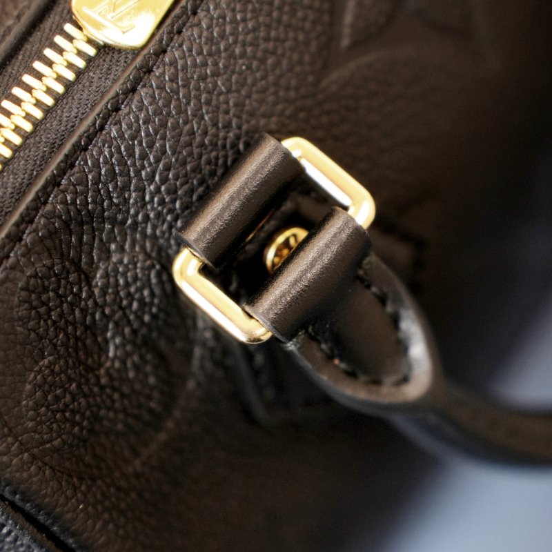 近全新 Louis Vuitton/路易威登 Speedy20 黑色壓紋牛皮斜挎包 芯片款-19