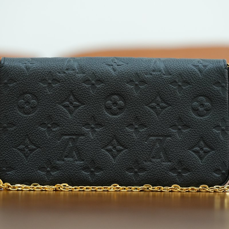 近全新 Louis Vuitton/路易威登  Félicie Pochette三合一黑色壓紋牛皮鏈條斜挎包-3