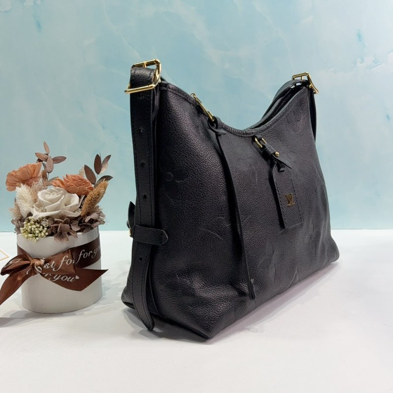 LV CarryAll PM壓紋肩背包-3